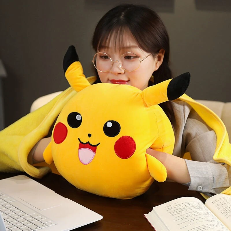 Pokémon Pikachu 3D Kuschelkissen 7 Pokémon Pikachu 3D Kuschelkissen – Bild 7