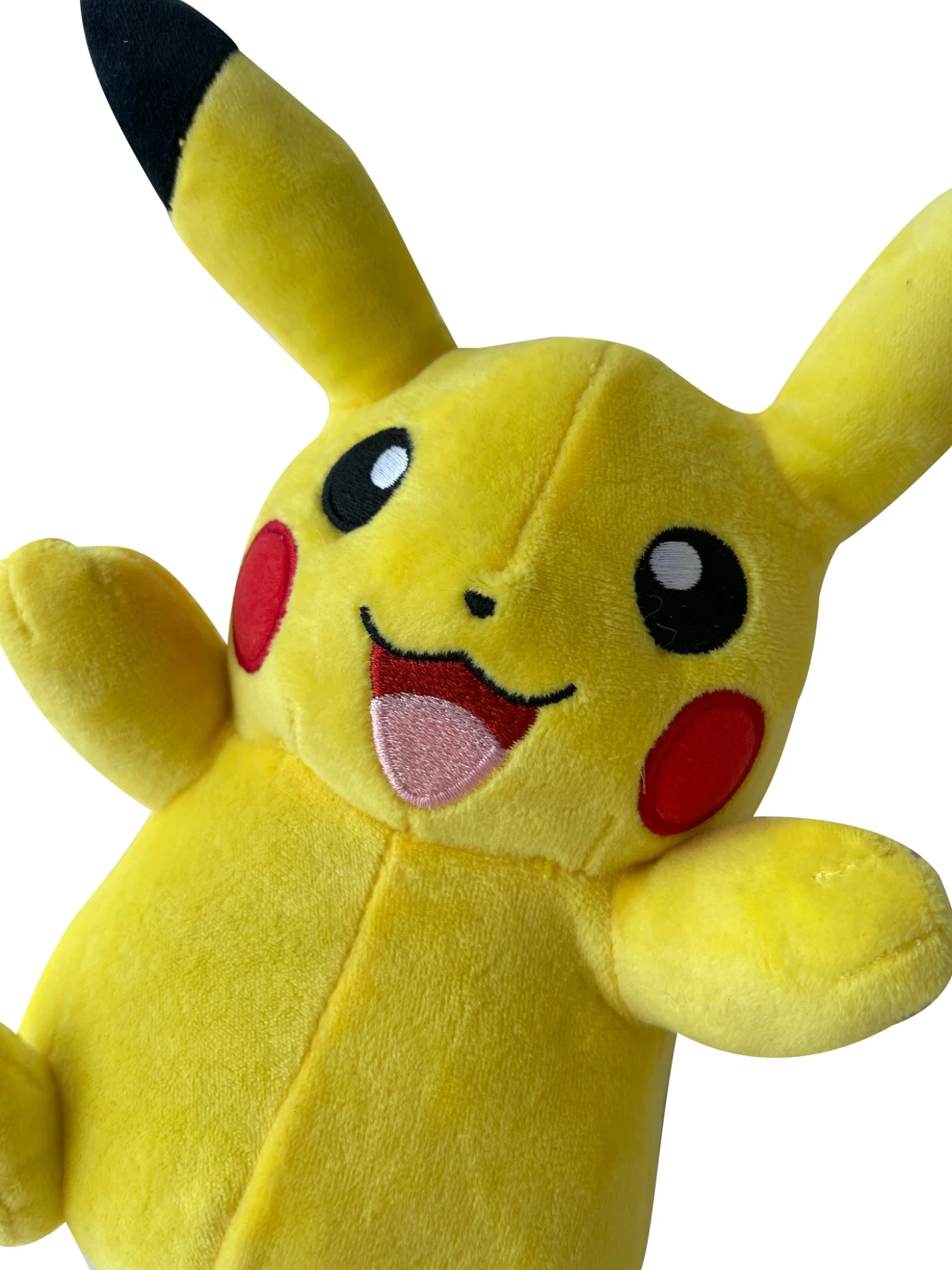 Liebliche Plüsch Pikachus In 3 Verschiedenen Varianten 11 Liebliche Plüsch Pikachus In 3 Verschiedenen Varianten – Bild 11