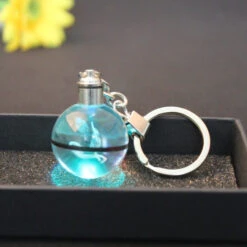 Pokeball Anhänger Mit Pokemon Motiven Und Farbwechsel -Pkm.store-verkäufe product image 1997209105