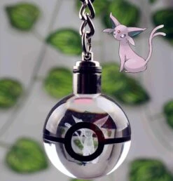 Pokeball Anhänger Mit Pokemon Motiven Und Farbwechsel -Pkm.store-verkäufe product image 1997209114